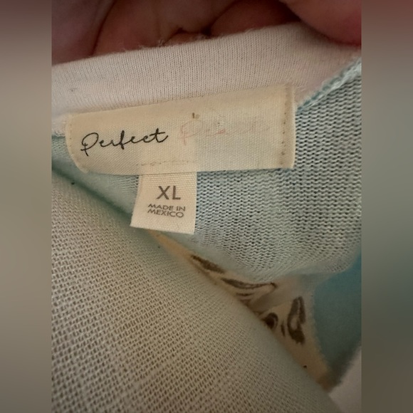 EUC Woman’s Perfect Peach Top - XL - Picture 3 of 3
